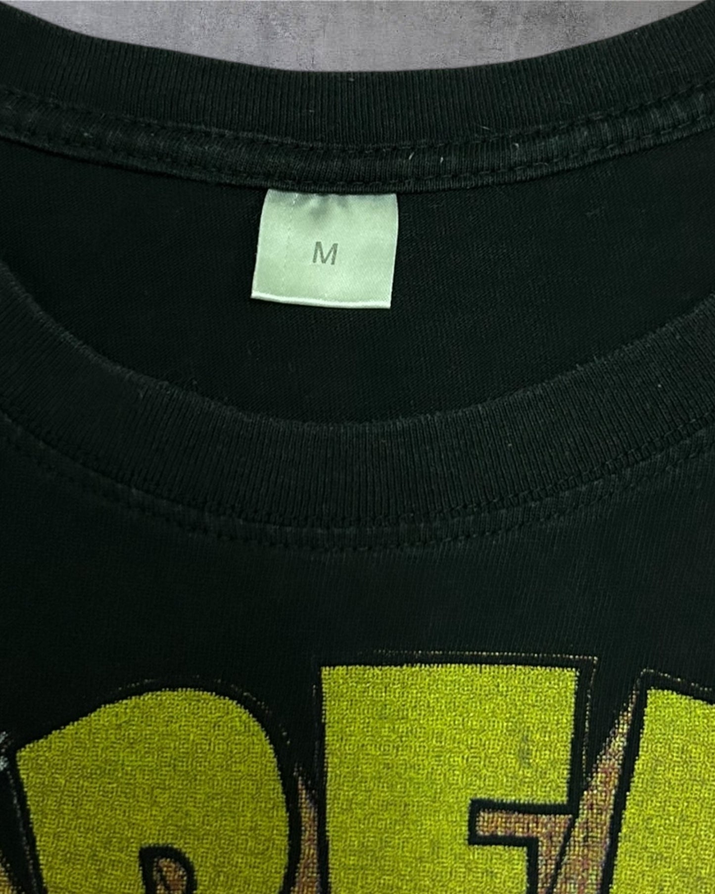 2000’s Green Day Dookie Grayscale Medium on Tag