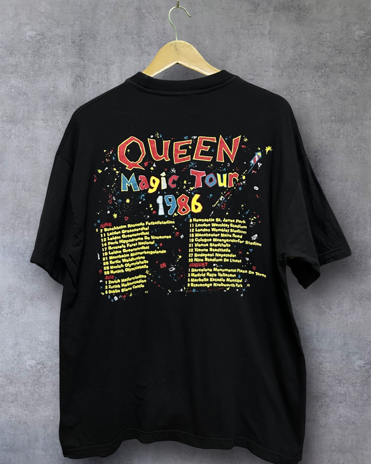 80s Queen “Kind Of Magic” XL