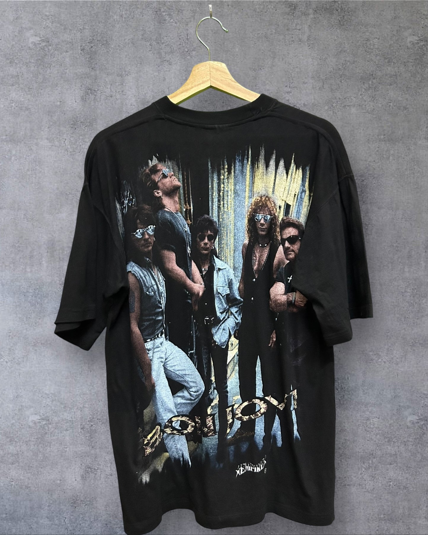 90s Bon Jovi “Bed Of Roses” Euro Empire Tag Large
