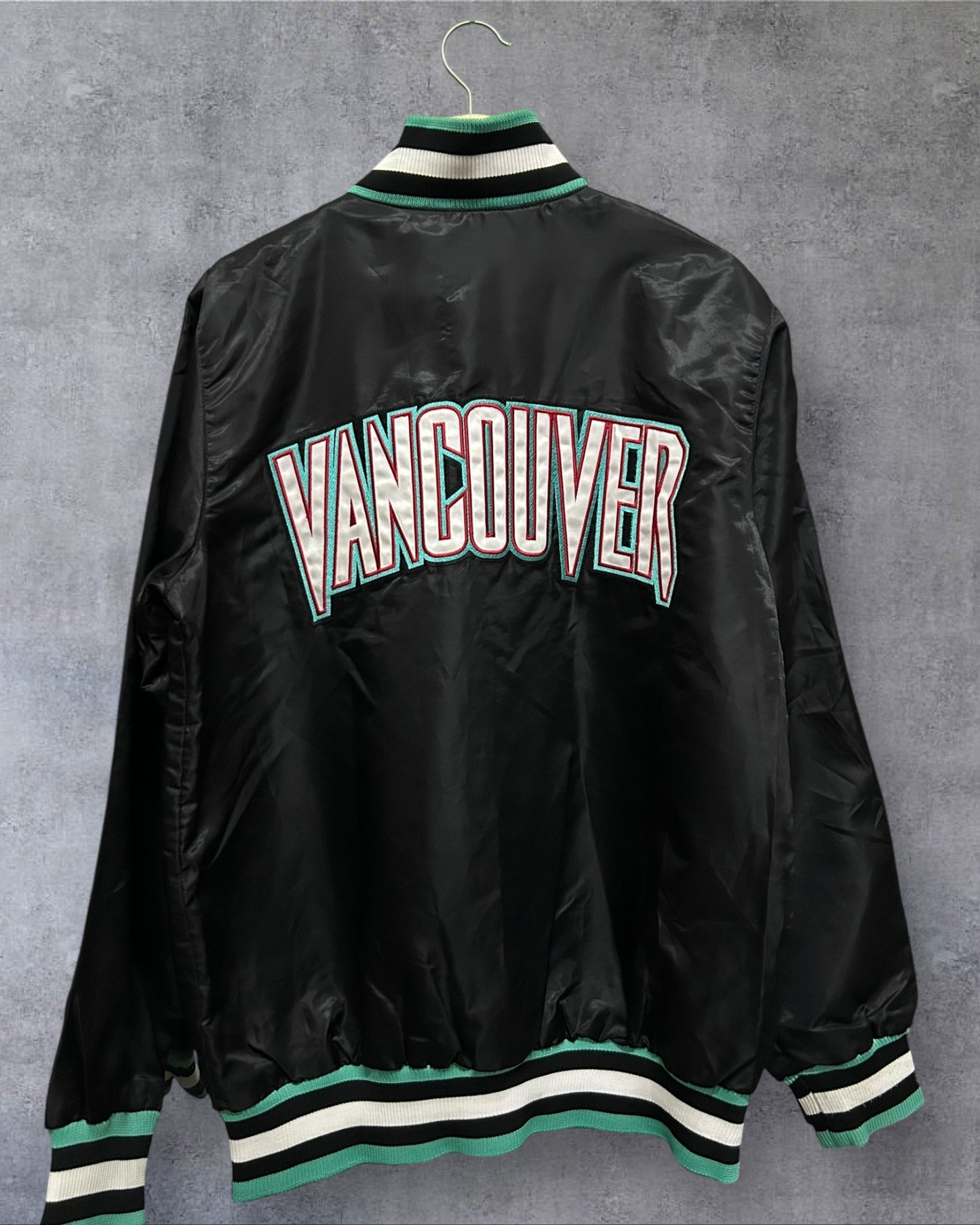 Vancouver Grizzlies Teady Bear Black Varsity Satin Jacket Large to XL