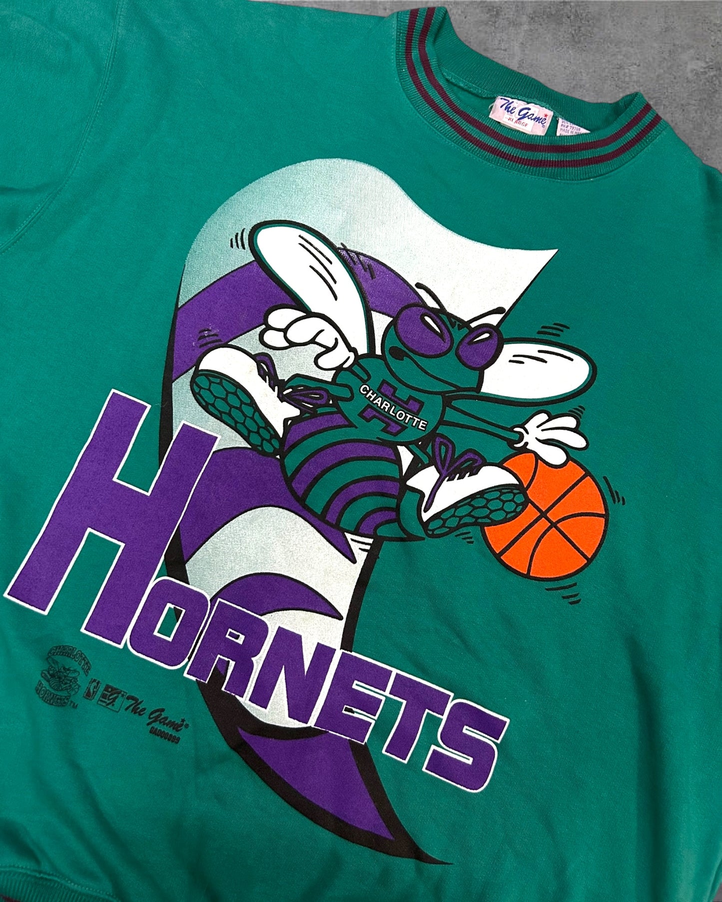 Vintage 90’s Charlotte Hornets NBA Crewneck XXL