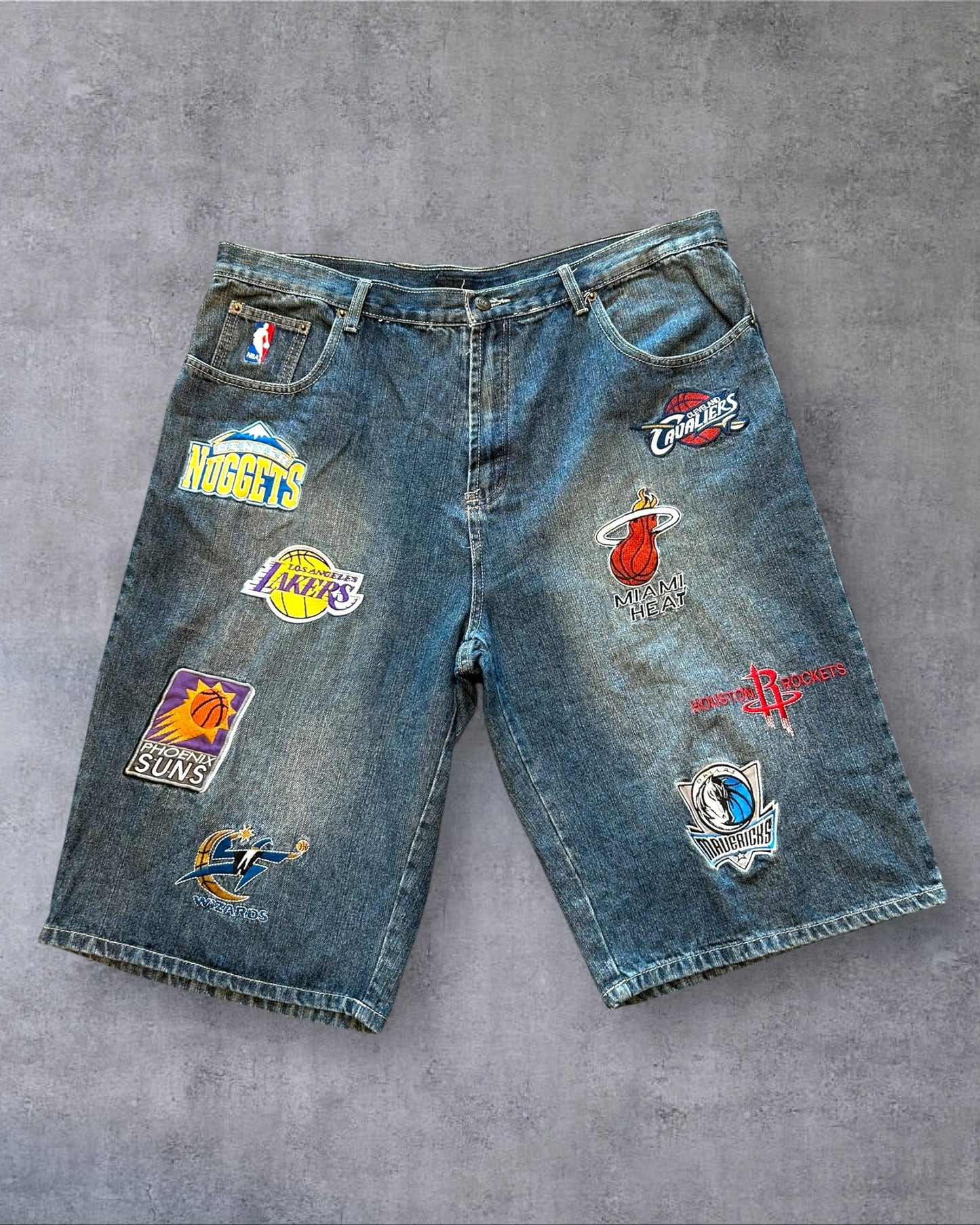 NBA UNK Basketball Teams Patch Jorts Size 40