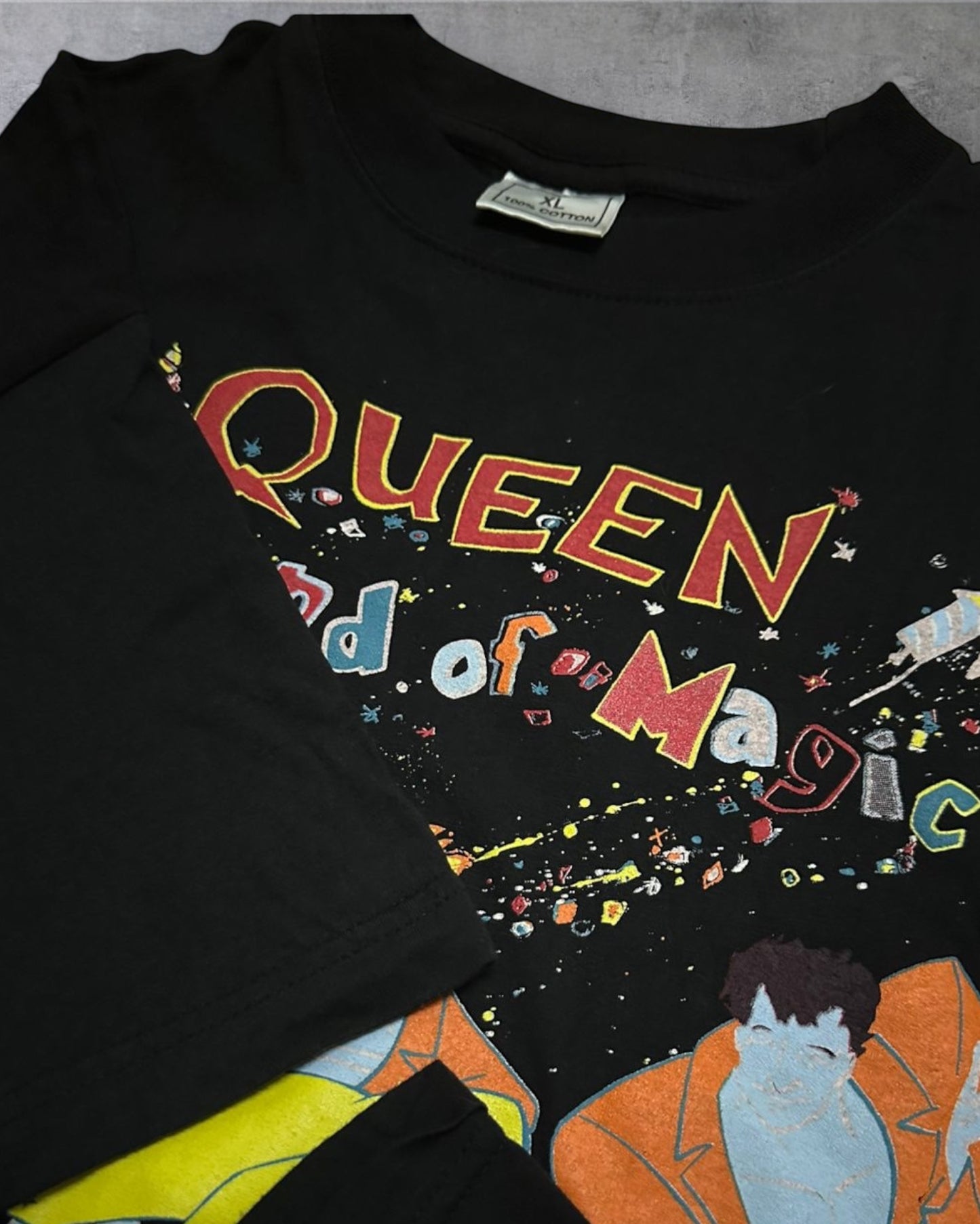 80s Queen “Kind Of Magic” XL